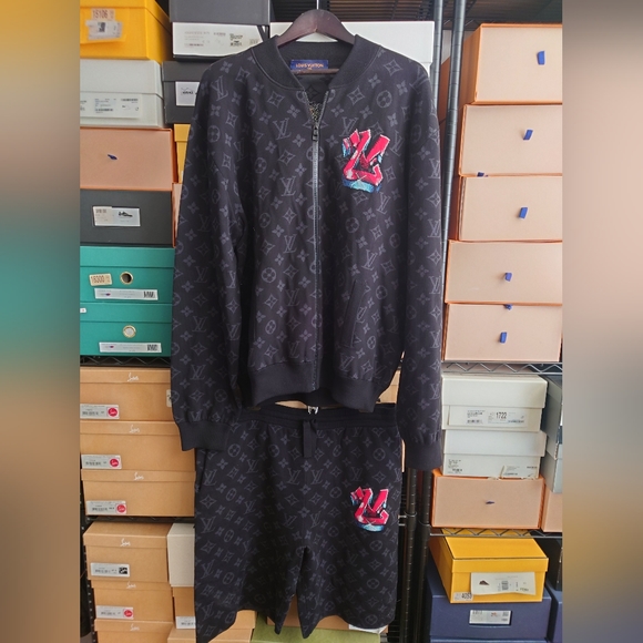 Meet your posher, Jase - Picture 4 of 8